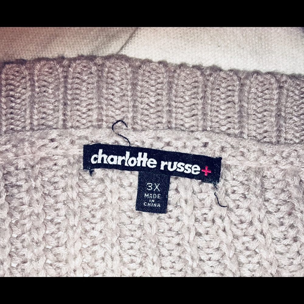 Plus size sweater - Picture 3 of 3